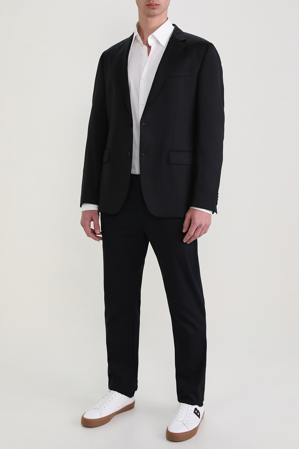 מכנסיים מחויטים עם כיסים